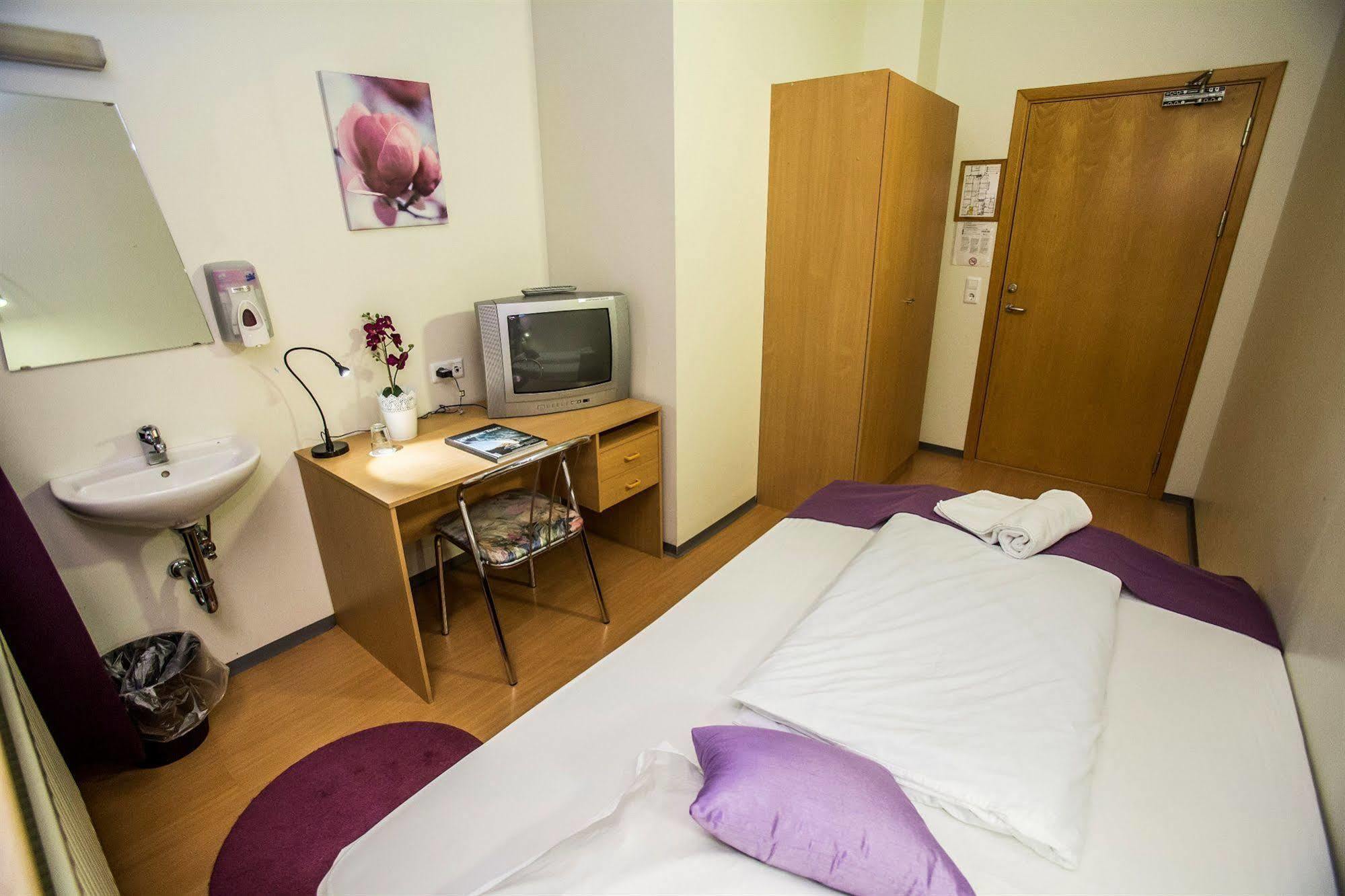 Albergue Capital-inn *